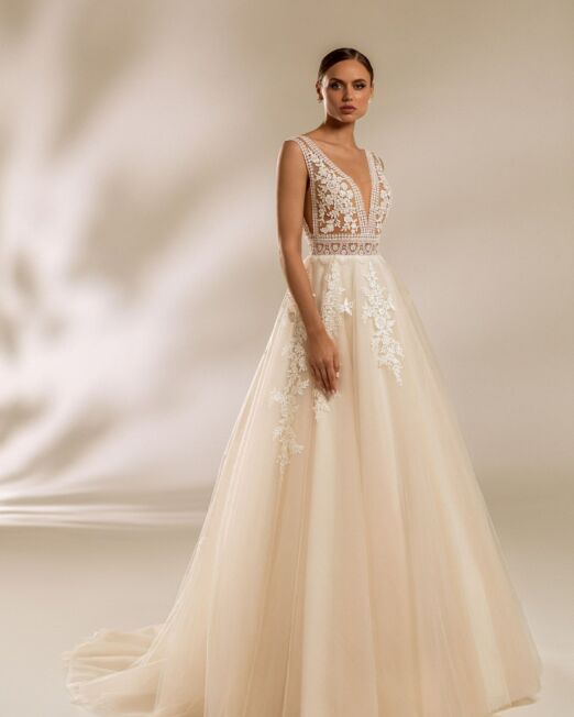 elizabette-(2)_938x2500